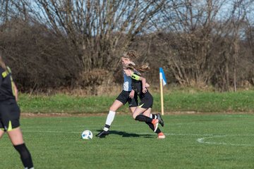 Bild 344 - B-Juniorinnen MSG Steinhorst Krummesse - SV Frisia 03 Risum Lindholm : Ergebnis: 0:5